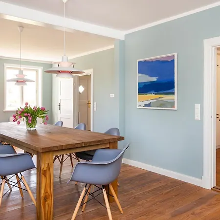 Hanjes Kapitaenshaus * Nebel