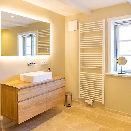 Hanjes Kapitaenshaus Nebel