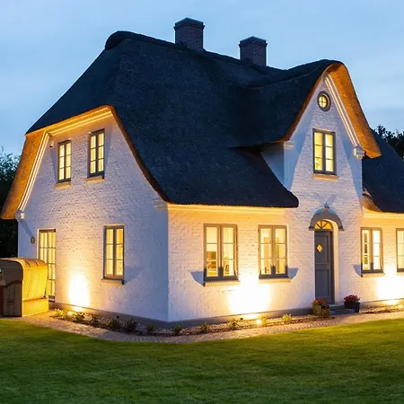 Hanjes Kapitaenshaus Nebel